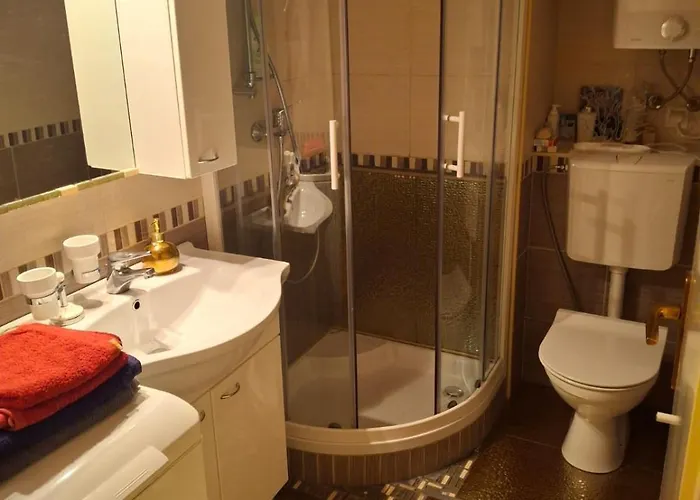 アパート Golf Crystal Drop ロガシュカ・スラティナ